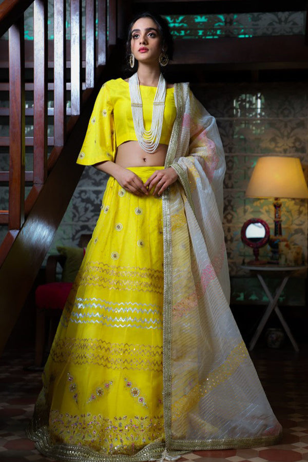 Komal Lehenga
